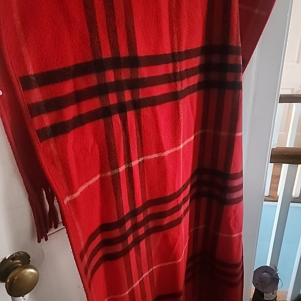 Burberry wraps blk and red priced separate - Picture 5 of 6